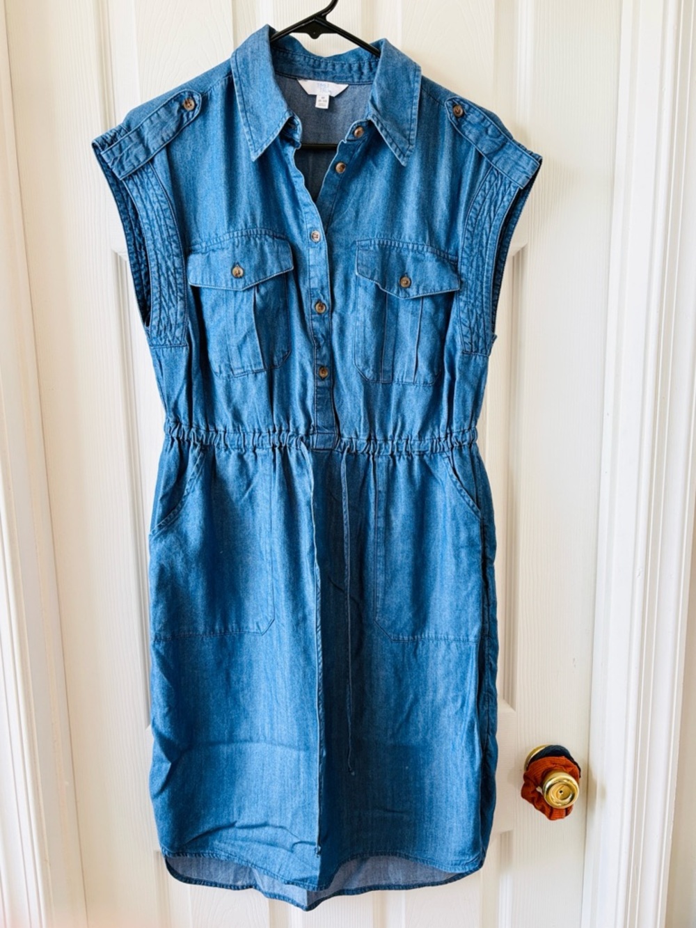 🐇NEW LISTING🐇 Time and Tru Blue Sleeveless Denim Midi Shirt Dress